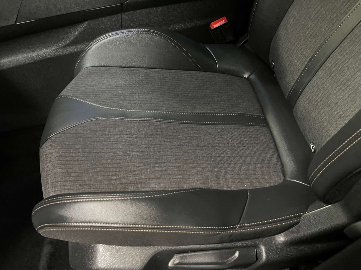 2019 Peugeot 3008 — image 41