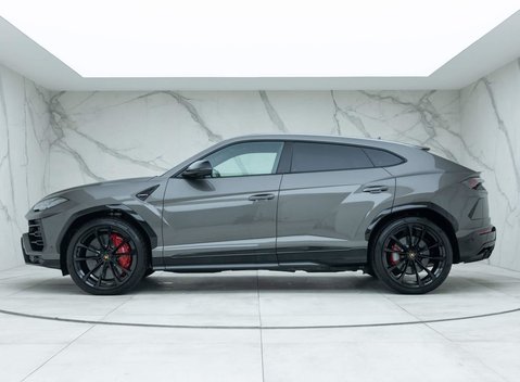 Lamborghini Urus 2