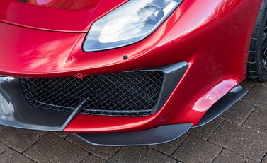 Ferrari 488 Pista 24