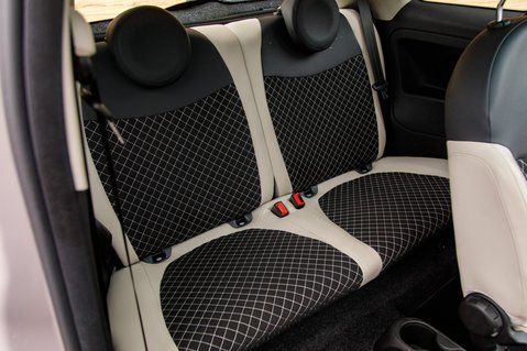 Fiat 500 DOLCEVITA PLUS MHEV 32