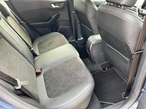 Ford Fiesta TITANIUM X MHEV 39