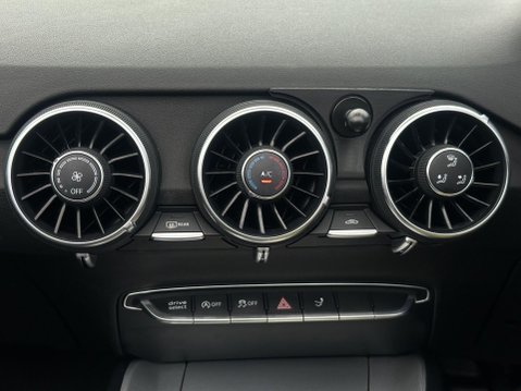 Audi TT 1.8 TFSI Sport Roadster Euro 6 (s/s) 2dr 31