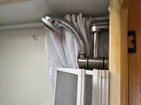 Auto-Trail Cheyenne 632 SE 4 BERTH FIAT DUCATO 2.8 TD LWB CHASSIS 19
