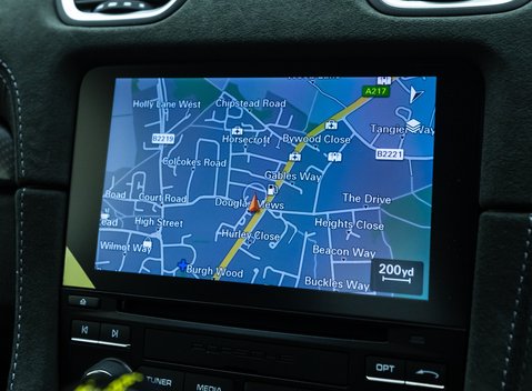 Porsche Cayman GT4 RS (718) 21