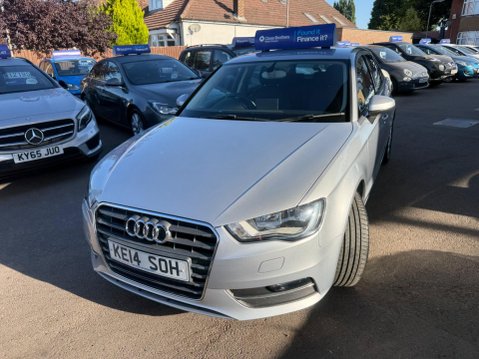 Audi A3 1.6 TDI SE Sportback S Tronic Euro 6 (s/s) 5dr 3