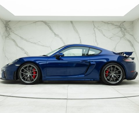 Porsche Cayman GT4 (718)