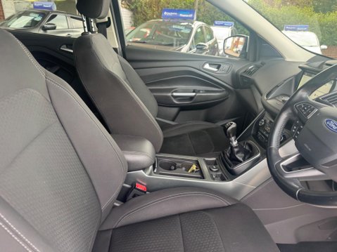 Ford Kuga 2.0 TDCi EcoBlue Zetec AWD Euro 6 (s/s) 5dr 25