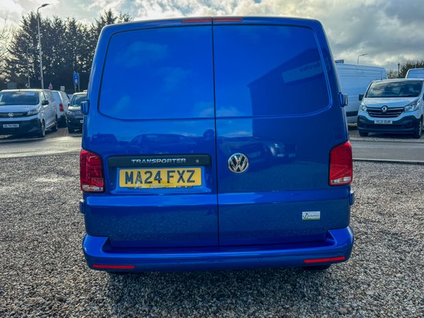 Volkswagen Transporter AUTO SWB L1H1 Low Roof Highline T28 Air 8