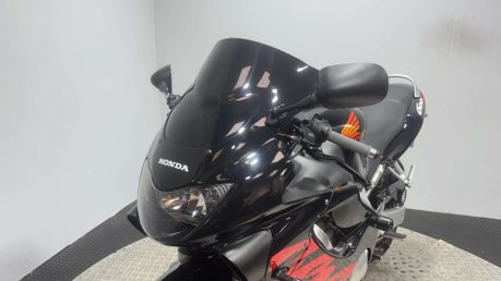 Honda CBR CBR600 F 2000 SPARES OR REPAIR ONLY 8K PROJECT SPORTS BIKE 600CC 17