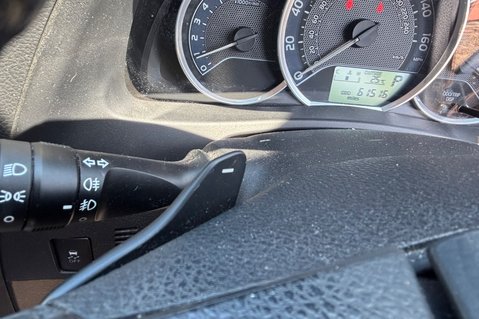 Toyota Auris ICON VALVEMATIC.. AUTOMATIC.. 9 MAIN DEALER SERVICES.. STUNNING EXAMPLE 13