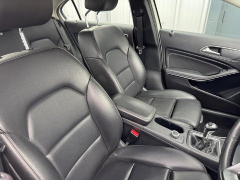 Mercedes-Benz A Class 1.5 A180d Sport Euro 6 (s/s) 5dr 9