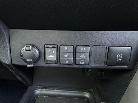 Toyota Rav4 2.0 D-4D Excel Euro 6 (s/s) 5dr (Safety Sense, Nav) 13