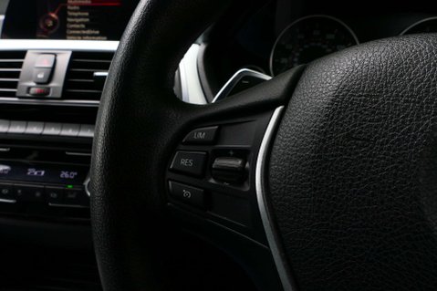 BMW 3 Series 2.0 320i Sport Auto 5dr 39