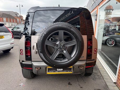 Land Rover Defender 3.0 D250 MHEV X-Dynamic SE SUV 3dr Diesel Auto 4WD Euro 6 (s/s) (250 ps) 11