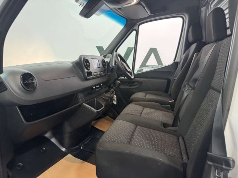 Mercedes-Benz Sprinter 2.0 Sprinter 315 Premium CDi LWB 17