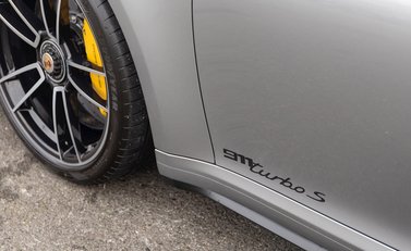 Porsche 911 (992) Turbo S 29