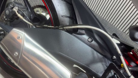 Triumph Street Triple R 2013 13K EXCELLENT CONDITION NEW MOT 675CC TRIPLE 22