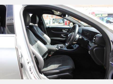 Mercedes-Benz E Class E 300 DE AMG LINE PREMIUM 10