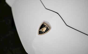 Lamborghini Aventador S 24