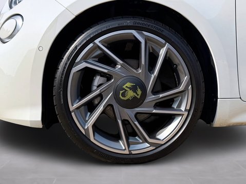 Abarth 500 114kW Turismo 42.2kWh 2dr Auto 14