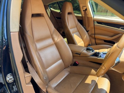 Porsche Panamera 4.8 Panamera 4s Semi-Auto 4WD 5dr 11