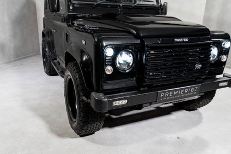 Land Rover Defender 90 TD XS STATION WAGON. TWISTED EDITION. TWISTED UPGRADES. HEATED SEATS. 36