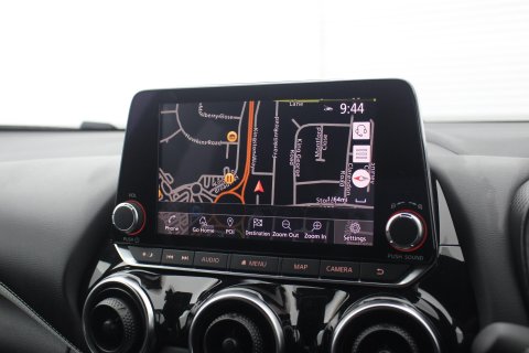 Nissan Juke 5dr 1.6 Hybrid Premiere Edition Automatic 11