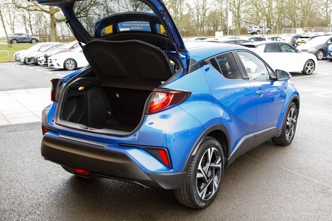 Toyota C-HR DESIGN 35