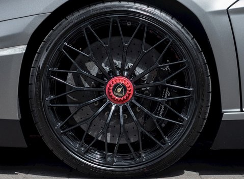 Lamborghini Aventador SV LP 750-4 Roadster 14