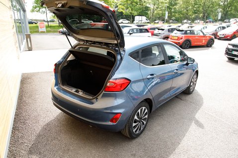 Ford Fiesta TITANIUM 35