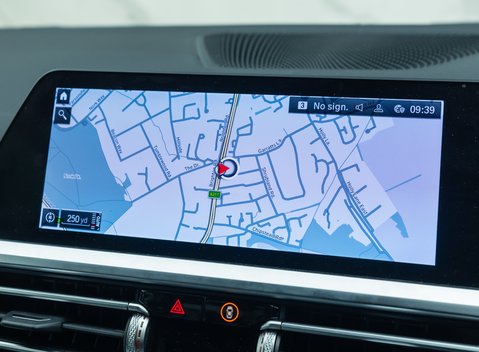 BMW M4 COMPETITION 23