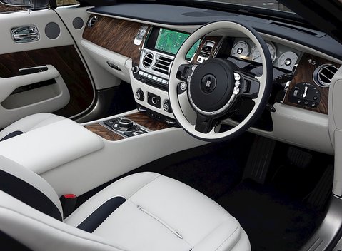 Rolls-Royce Dawn 16