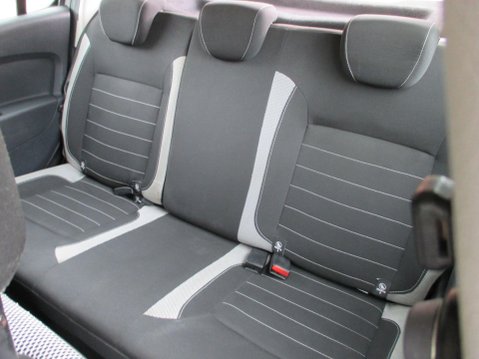 Dacia Sandero Stepway 0.9 TCe Comfort Euro 6 (s/s) 5dr 27