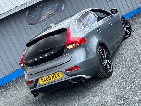 Volvo V40 2.0 T2 R-Design Pro Euro 6 (s/s) 5dr 50