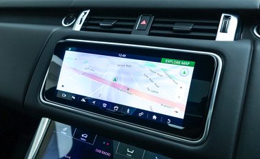 Land Rover Range Rover Sport 5.0 SVR Carbon Edition 18