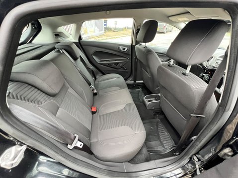Ford Fiesta ZETEC 45