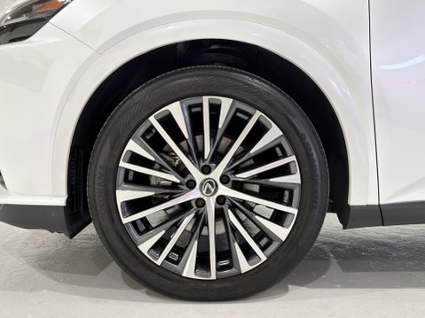 Lexus RX 450H+ PREMIUM PLUS 19