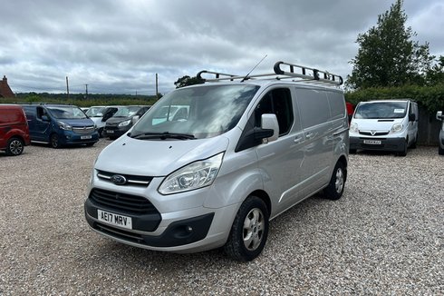 Ford Transit Custom SWB L1H1 Low Roof Limited 270 Air Con Alloys Sensors EURO 6 NO VAT