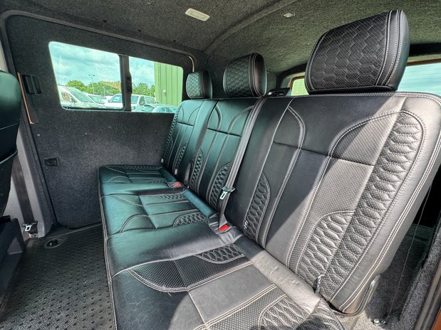 Volkswagen Transporter Crew Cab [SOLD MT] SWB L1H1 Highline Twin Side Doors SELECT 10