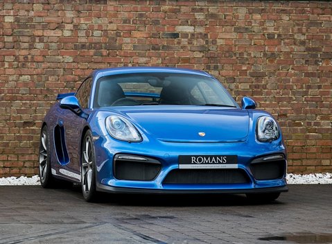 Porsche Cayman GT4 1