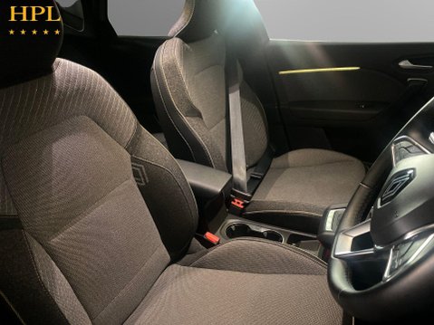 Renault Captur 1.6 E-TECH techno SUV 5dr Petrol Hybrid Auto Euro 6 (s/s) (145 ps) Air Con 21