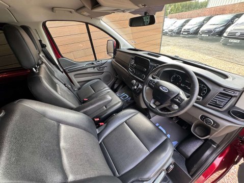 Ford Transit Custom 2.0 Transit Custom 320 Leader EcoBlue 5dr 9 SEATER MINIBUS 22
