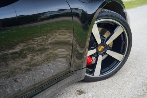 Porsche 911 TARGA 4S 6