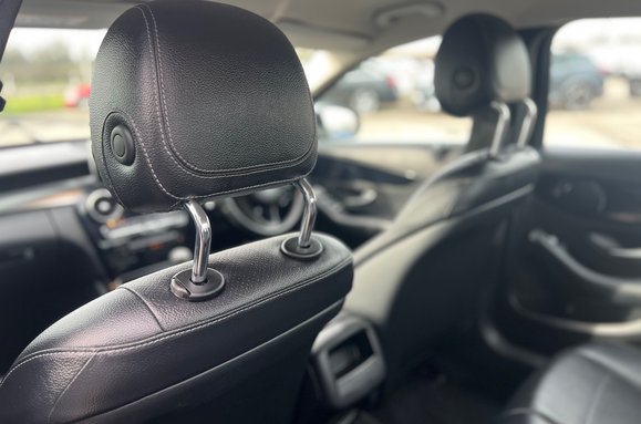 Mercedes-Benz C Class C200 SE PETROL 4 Door 29