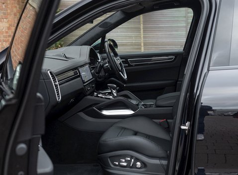 Porsche Cayenne Turbo S E-Hybrid 19