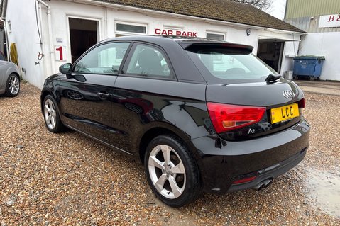 Audi A1 TFSI SPORT..16” ALLOYS.. BLUETOOTH.. SERVICES.. REAR P/SENSORS..STUNNING 3