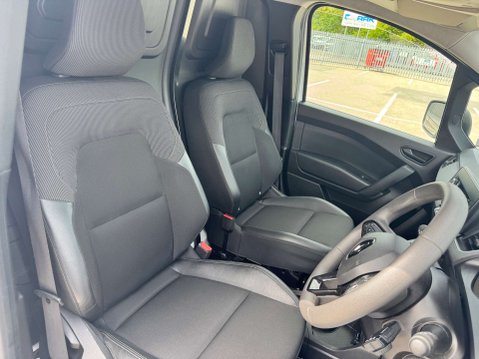 Renault Kangoo 1.5 dCi Blue ENERGY ML19 Start Panel Van 6dr Diesel Manual MWB Euro 6 (s/s) 8