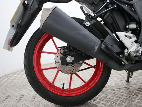 Suzuki GSX-S125 GSXS 125 30
