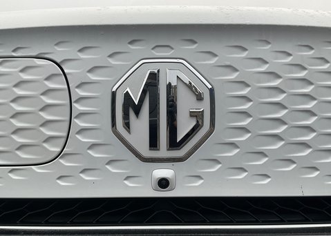 MG ZS EV 72kWh TROPHY 4