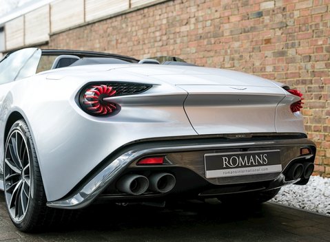 Aston Martin Zagato Vanquish Volante 30